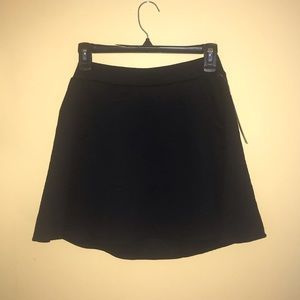 Pretty black floral skirt!